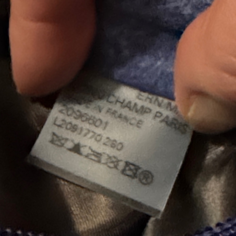 Like New Longchamp 3D Leather Crossbody Blue In Sapphire Color-Gunmetal Hardware - Picture 4 of 16
